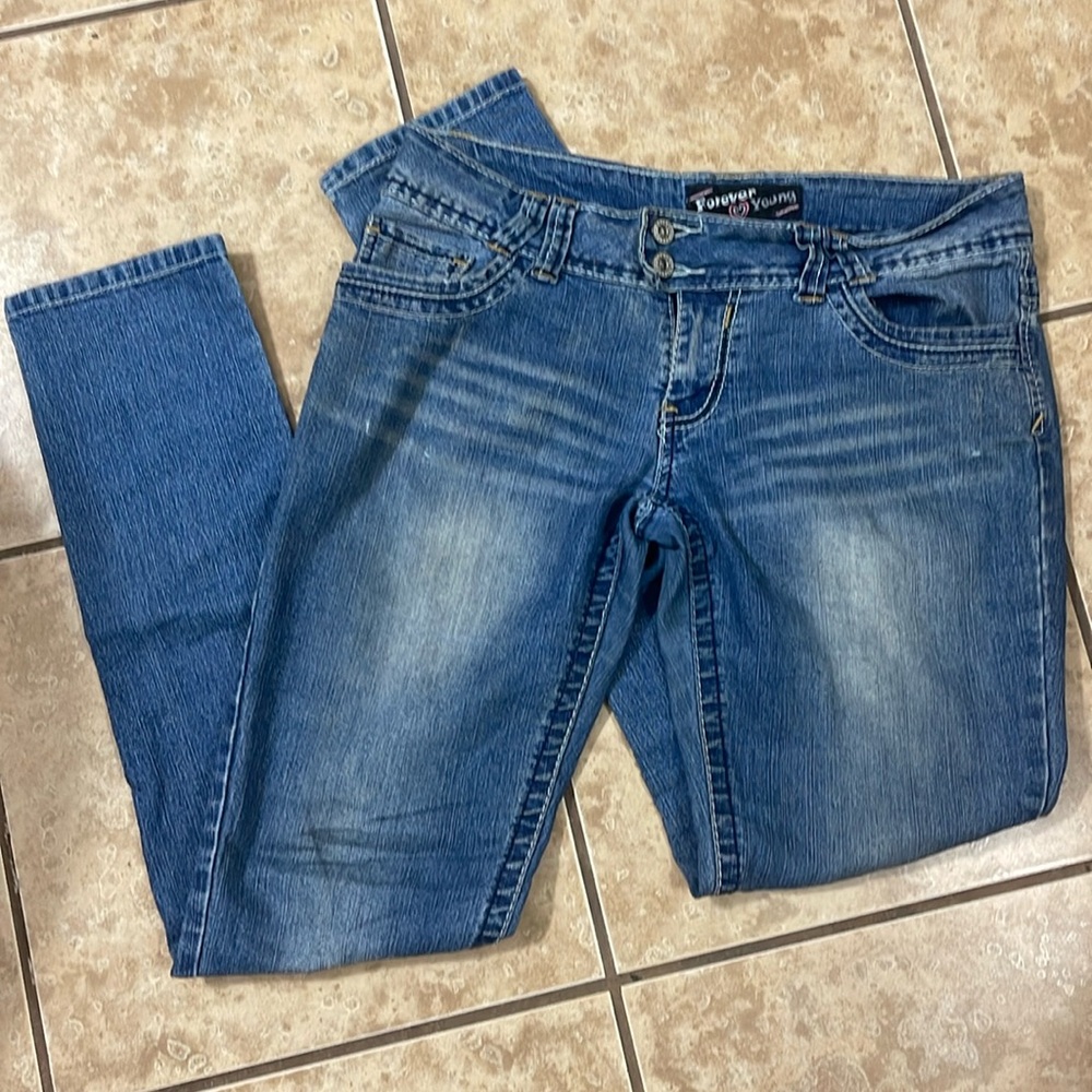 Forever young jeans